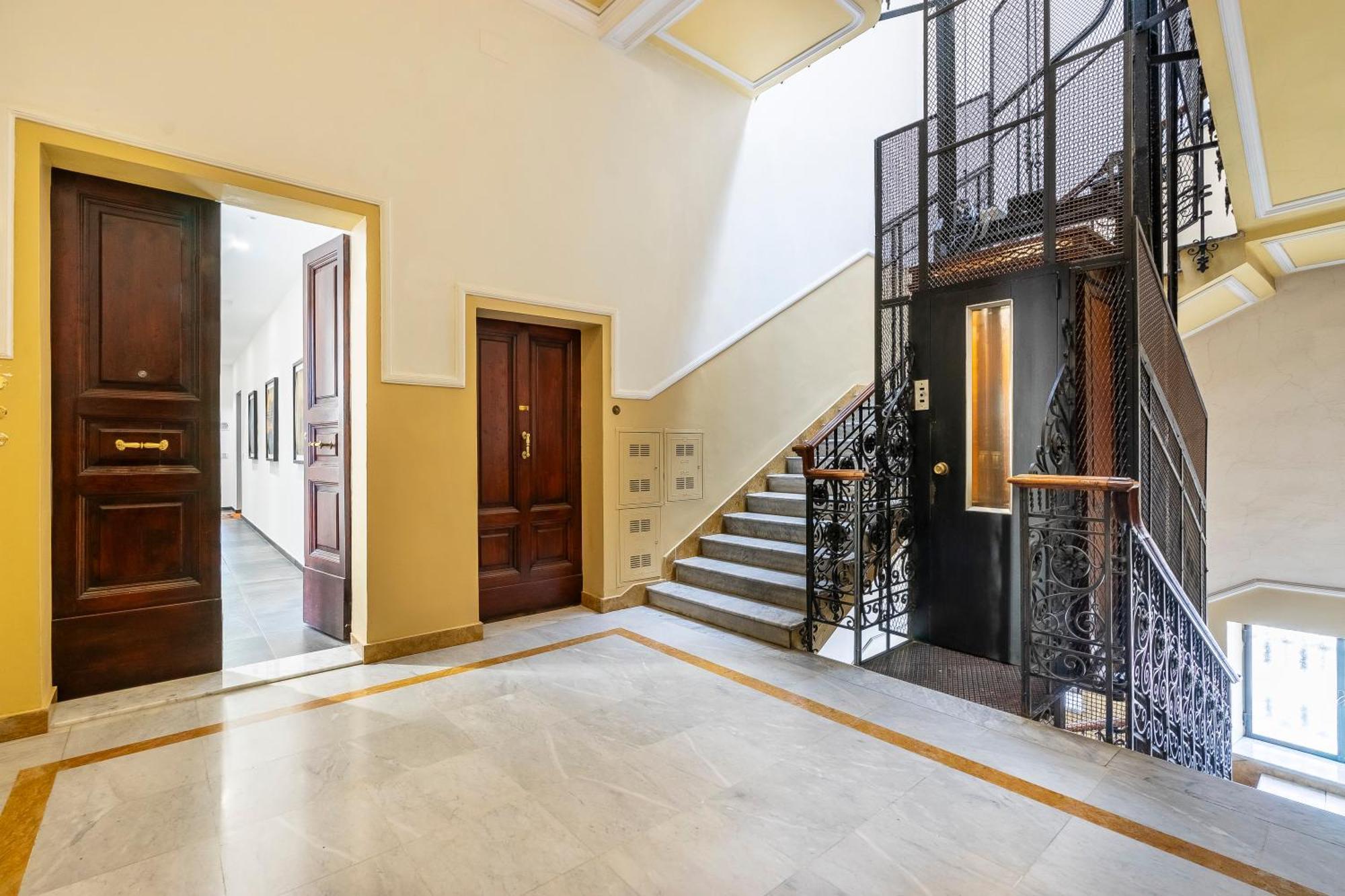 San Marco White Appartamento Luxury Con Garage Su Richiesta Florence Luaran gambar